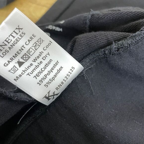 Kinetix Travel Pants 32 Black Mens Slim Straight Outdoors Hiking Commute NWT - Picture 12 of 12